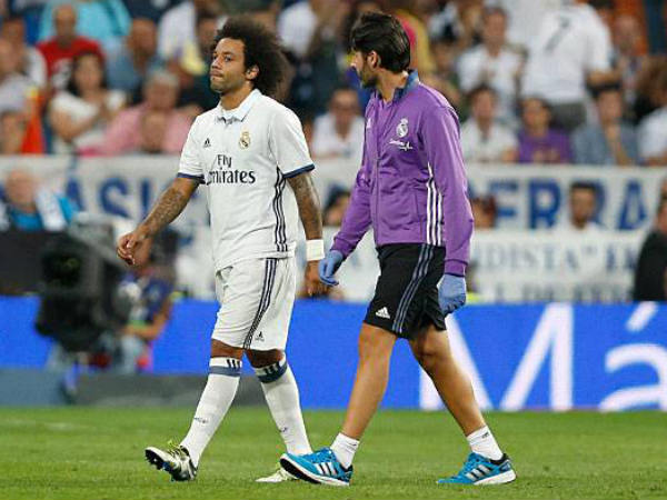 Marcelo (left) (Image courtesy: Real Madrid Twitter handle) Marcelo (left) (Image courtesy: Real Madrid Twitter handle)