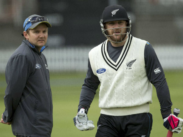 File photo: New Zealand crickets head coach Mike Hesson, left and his captain Brendon McCullum talking. File photo: New Zealand crickets head coach Mike Hesson, left and his captain Brendon McCullum talking.