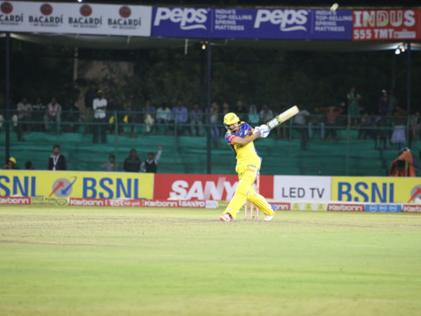 Skipper Manish Pandey scored a handy 44 Skipper Manish Pandey scored a handy 44