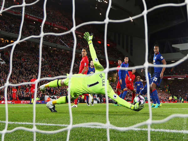 David De Gea saves a genuine chance created by Liverpool (Image courtesy: Manchester United Twitter handle) David De Gea saves a genuine chance created by Liverpool (Image courtesy: Manchester United Twitter handle)