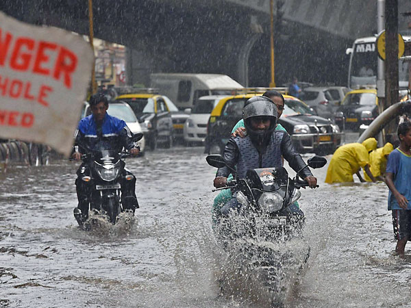 'Rains to continue in Mumbai' 'Rains to continue in Mumbai'
