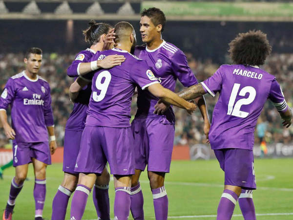 Real Madrid players celebrate (Image courtesy: Real Madrid Twitter handle) Real Madrid players celebrate (Image courtesy: Real Madrid Twitter handle)