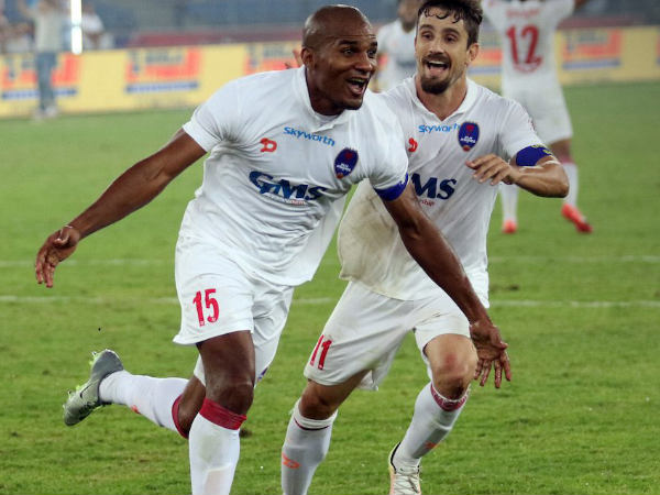 Florent Malouda (left)