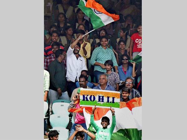 Kohli supporters