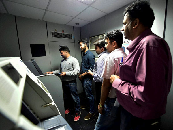 Violence at ATMs, banks in UP Violence at ATMs, banks in UP