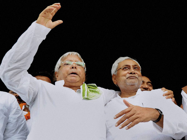 Not all well btw Nitish, Lalu: Paswan Not all well btw Nitish, Lalu: Paswan