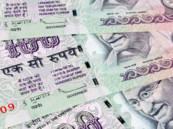 Doctor detained with Rs 70 lakh cash Doctor detained with Rs 70 lakh cash