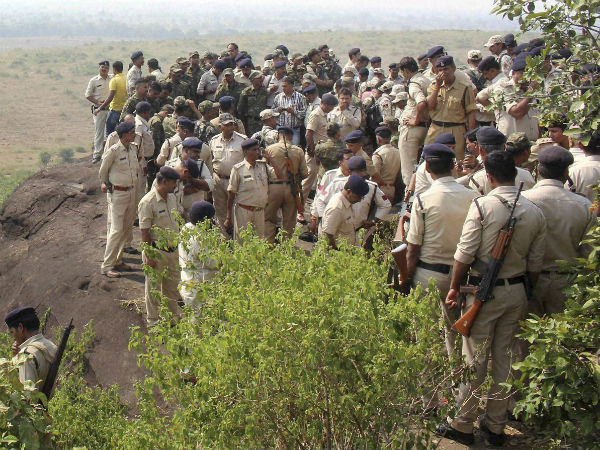 Families of killed SIMI men to move HC Families of killed SIMI men to move HC