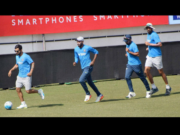 Indian cricketers play football in Rajkot ahead of the 1st Test Indian cricketers play football in Rajkot ahead of the 1st Test
