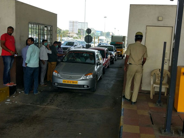 toll plaza toll plaza