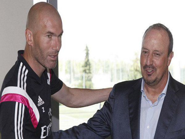 Zinedine Zidane (left) with Rafael Benitez