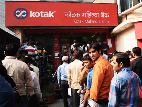 Notes ban: Cashless pain continues Notes ban: Cashless pain continues