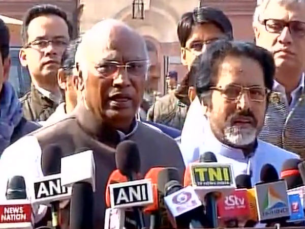 Parl uproar:Oppn holds govt responsible Parl uproar:Oppn holds govt responsible