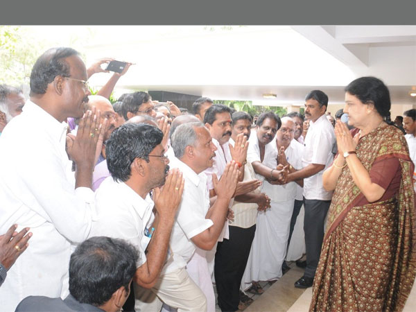 How Sasikala became the kingmaker in Tamil Nadu How Sasikala became the kingmaker in Tamil Nadu