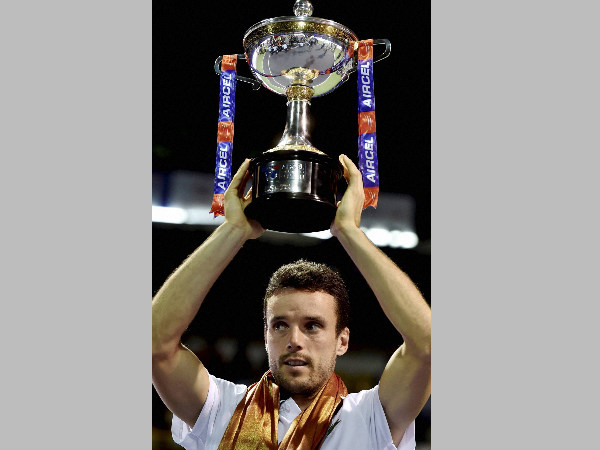 Roberto Bautista Agut holds Chennai Open trophy Roberto Bautista Agut holds Chennai Open trophy