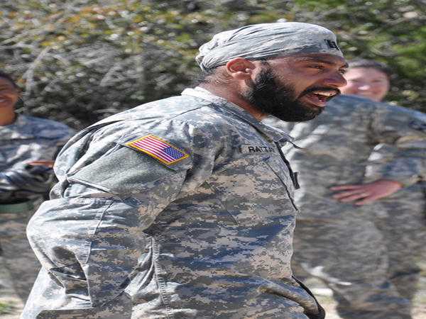 Turbans, beards, hijabs allowed in US Army Turbans, beards, hijabs allowed in US Army