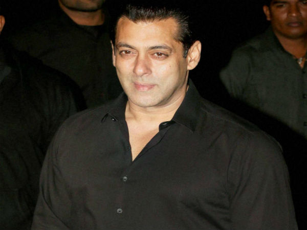 Salman thanks fans after acquittal in Arms Act case Salman thanks fans after acquittal in Arms Act case