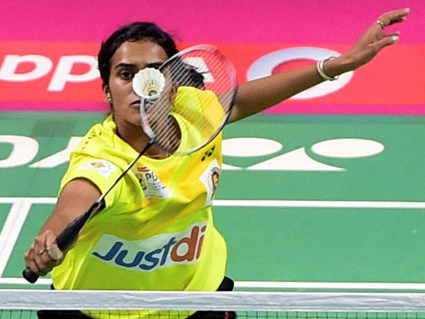 PBL 2017: PV Sindhu shines as Chennai Smashers thrash Mumbai Rockets 4-1, enter semis PBL 2017: PV Sindhu shines as Chennai Smashers thrash Mumbai Rockets 4-1, enter semis
