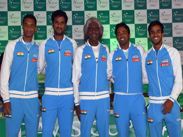 File photo: Anand Amritraj (centre) along with Indian players File photo: Anand Amritraj (centre) along with Indian players