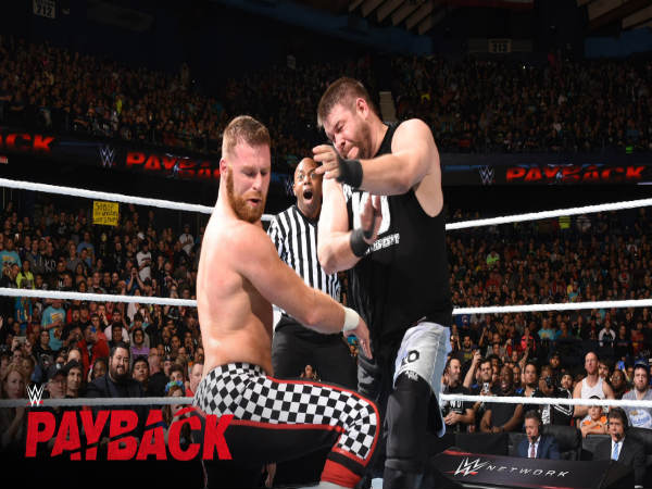Sami Zayn (left) Vs Kevin Owens (Image courtesy: Youtube) Sami Zayn (left) Vs Kevin Owens (Image courtesy: Youtube)