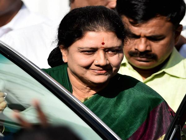 Who is Sasikala's fight with? The people, party or Modi? Who is Sasikala's fight with? The people, party or Modi?