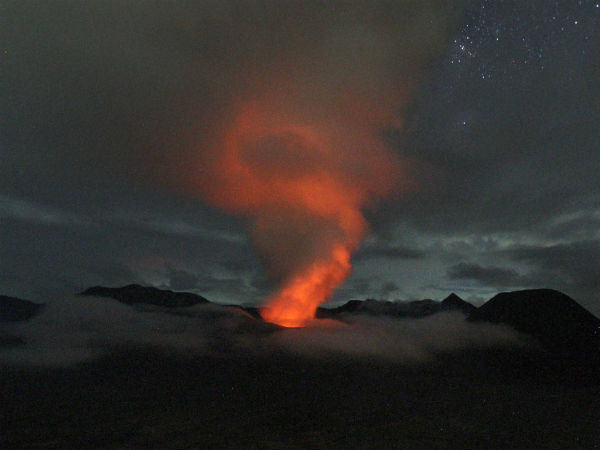 Volcano continues to erupt in Indonesia Volcano continues to erupt in Indonesia