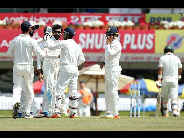 Jadeja gets rid of Maxwell