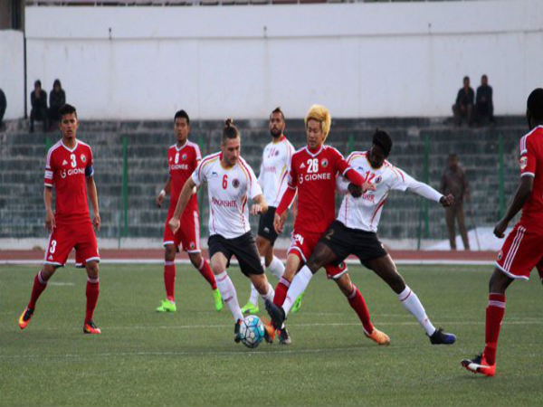 Chris Payne (centre) in action for East Bengal against Lajong (Image courtesy: I-League Twitter handle) Chris Payne (centre) in action for East Bengal against Lajong (Image courtesy: I-League Twitter handle)