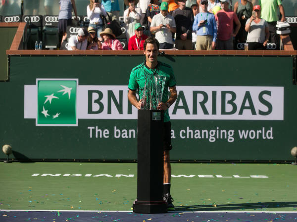 Roger Federer with his BNP Paribas trophy (Image courtesy: BNP Paribas Open Twitter handle) Roger Federer with his BNP Paribas trophy (Image courtesy: BNP Paribas Open Twitter handle)