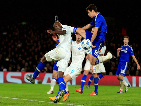 File photo: Chelsea's Oscar fights for the ball with Porto’s Bruno Martins Indi (left) File photo: Chelsea's Oscar fights for the ball with Porto’s Bruno Martins Indi (left)