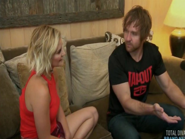 Dean Ambrose (right) and Renee Young (Image courtesy: Twitter) Dean Ambrose (right) and Renee Young (Image courtesy: Twitter)