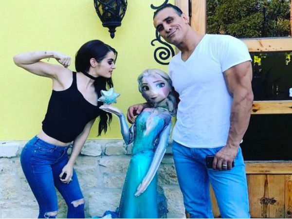 Paige (left) and Alberto Del Rio (image courtesy Instagram) Paige (left) and Alberto Del Rio (image courtesy Instagram)