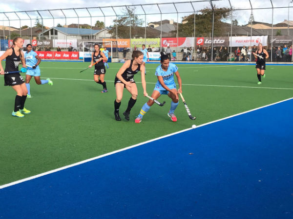 Hockey: New Zealand beat Indian eves 3-2 in third match; lead series 3-nil Hockey: New Zealand beat Indian eves 3-2 in third match; lead series 3-nil