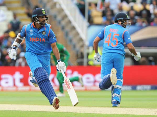 Shikhar Dhawan (left) and Rohit Sharma