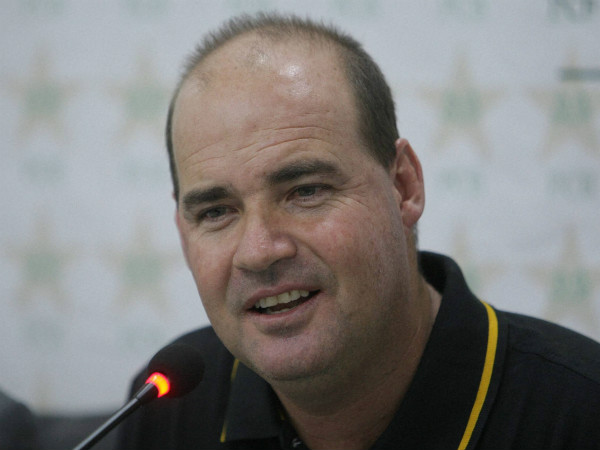 Abdul Qadir critical of 'foreigner coach' Mickey Arthur's control over Pakistan team Abdul Qadir critical of 'foreigner coach' Mickey Arthur's control over Pakistan team