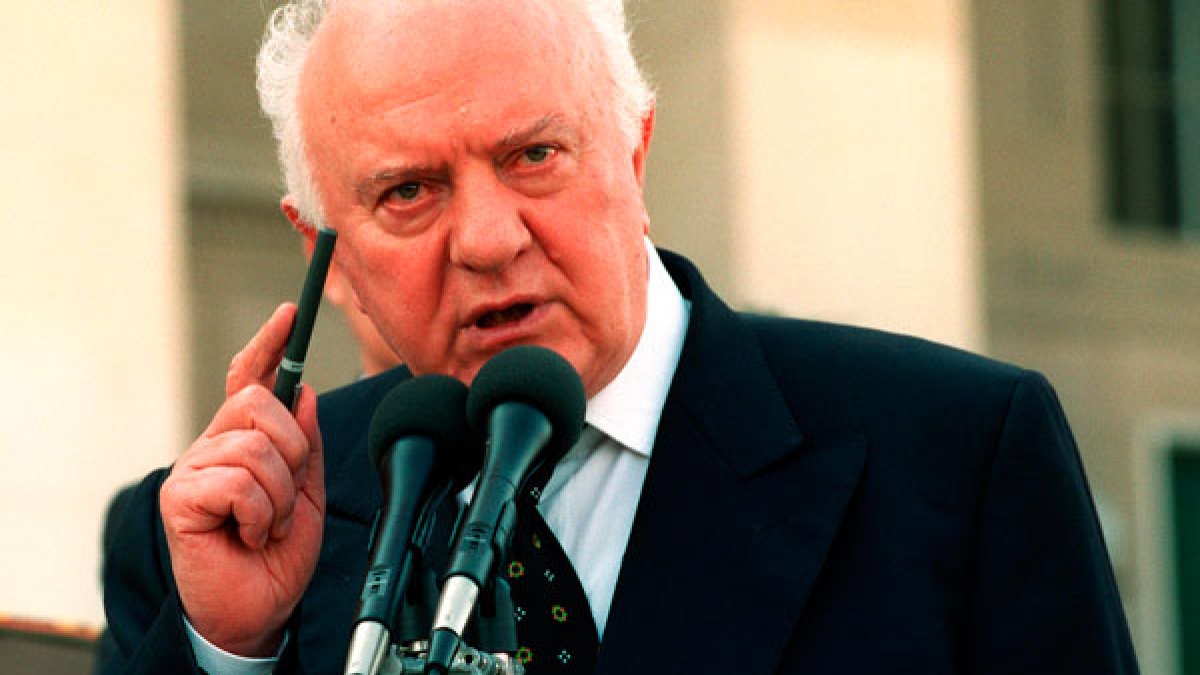 Eduard Shevardnadze, president, dies at 86 Oneindia News