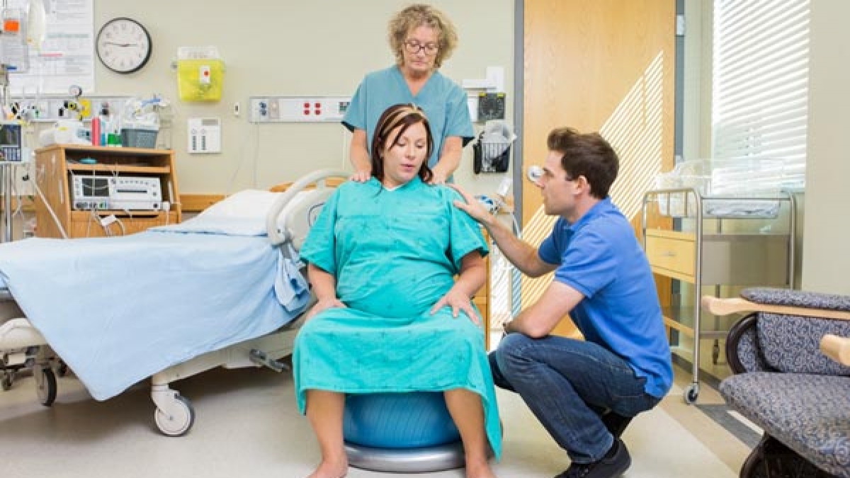 What is water birth? Explained Oneindia News