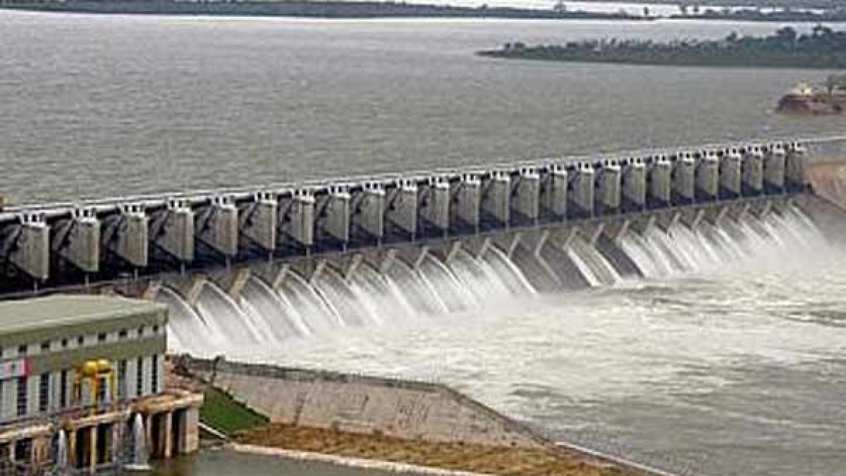 Heavy rains fill up Telangana reservoirs, Kerala dams low on water