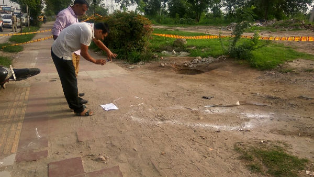 Delhi Criminal injured in encounter with police in Sarai Kale Khan