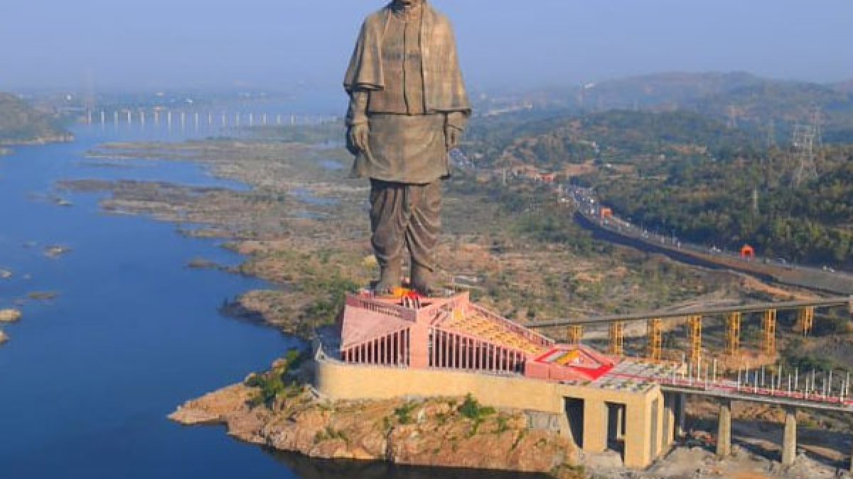 WATCH Grand unveiling of Sardar Vallabhai Patel statue Oneindia News