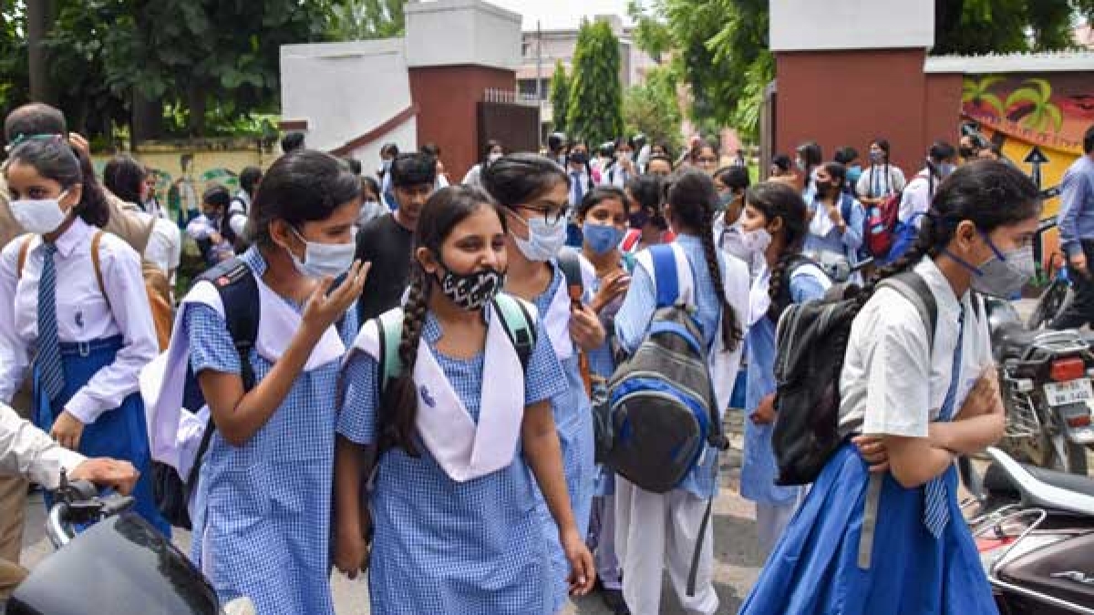 Indian School Uniforms In Public Schools For Girls
