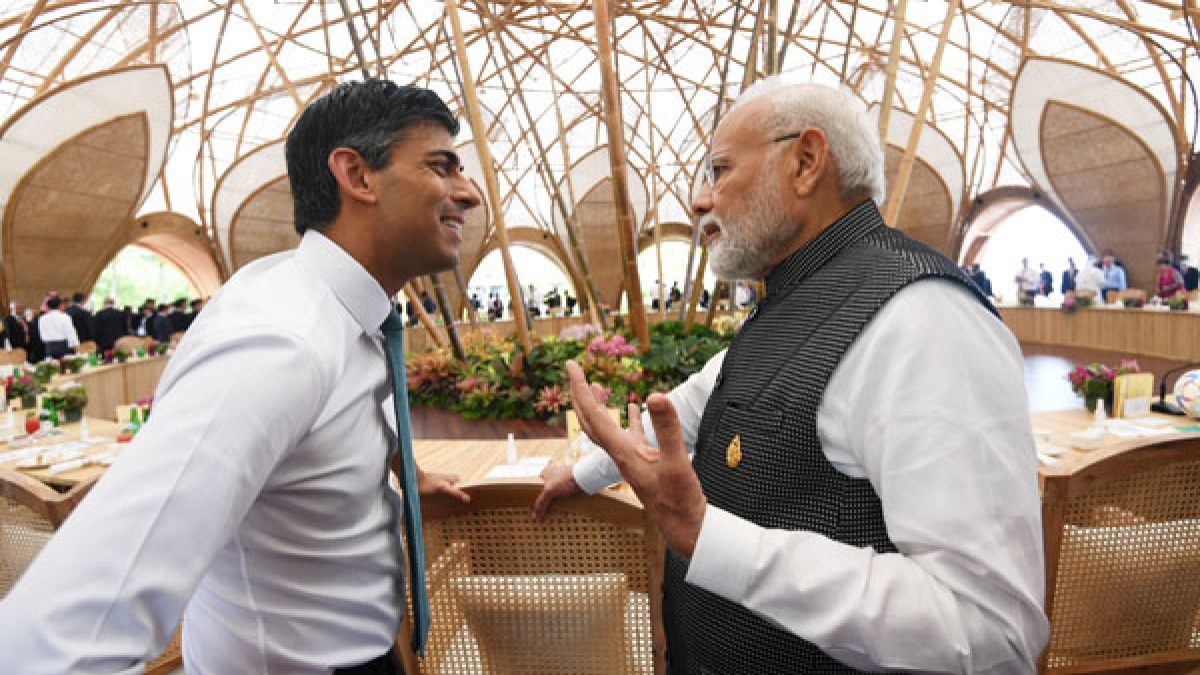 Rishi Sunak shuts down Pak-origin UK MP over BBC documentary against PM Modi - Oneindia News