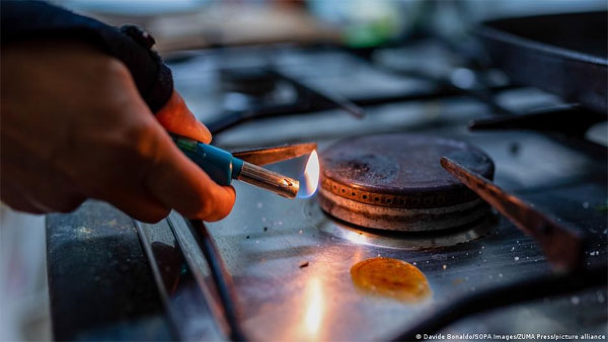 No cooking gas to make sehri or iftar: Ramzan for Pakistani Muslims start on a sad note