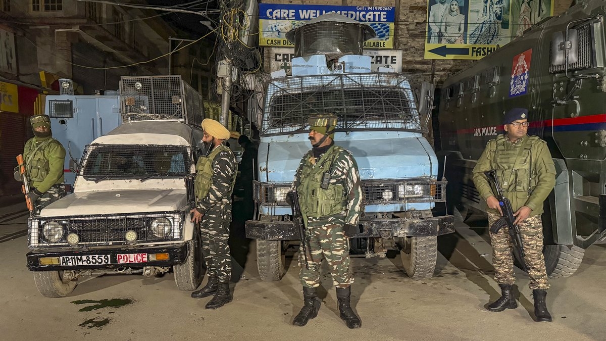 Sikh Man Shot Dead By Terrorists In Srinagar City, Another Injured -  Oneindia News