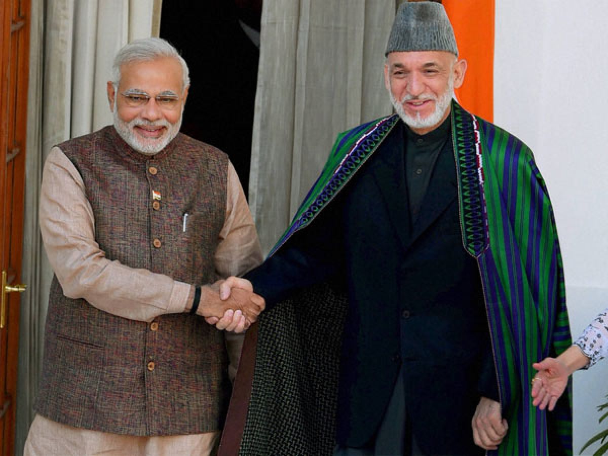 Prime Minister Narendra Modi holds talks with Afghan President Hamid Karzai - Oneindia News