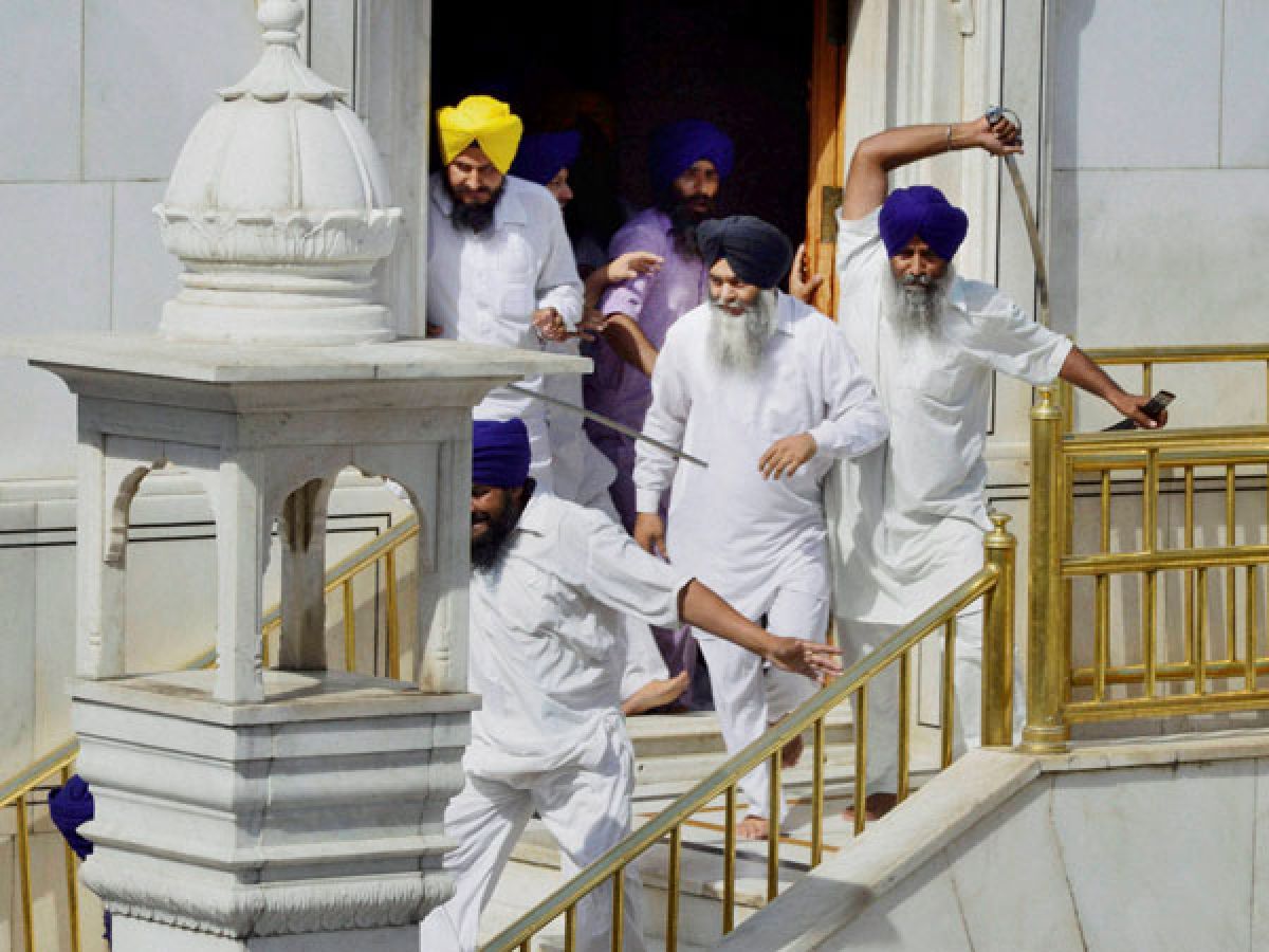 (Twitter pics) 1984 massacre 'haunts' Golden Temple; Sikh groups draw ...