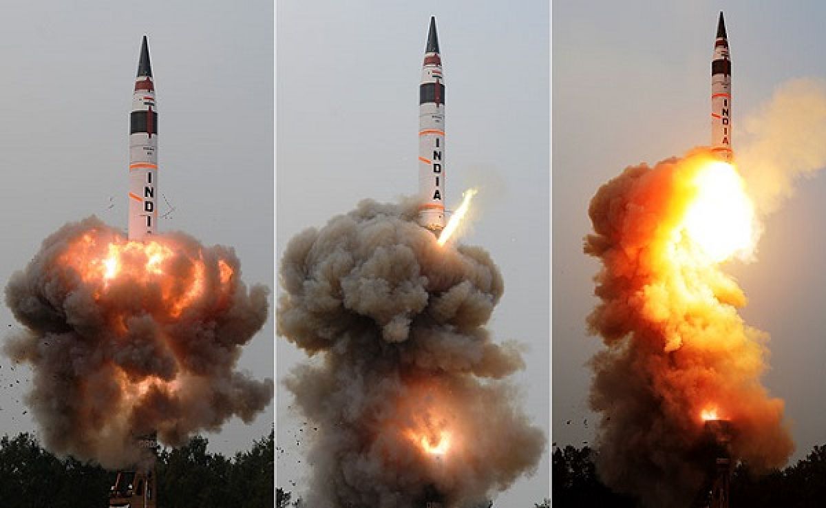 Agni-V, India&#39;s longest range nuclear missile, test launched off Odisha  coast - Oneindia News