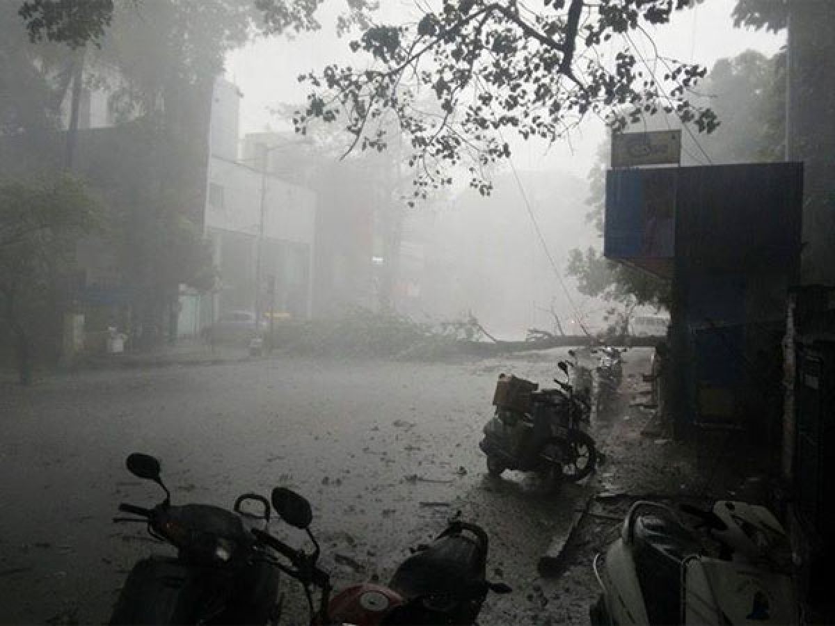Premonsoon showers to continue lashing Karnataka, Kerala Oneindia News