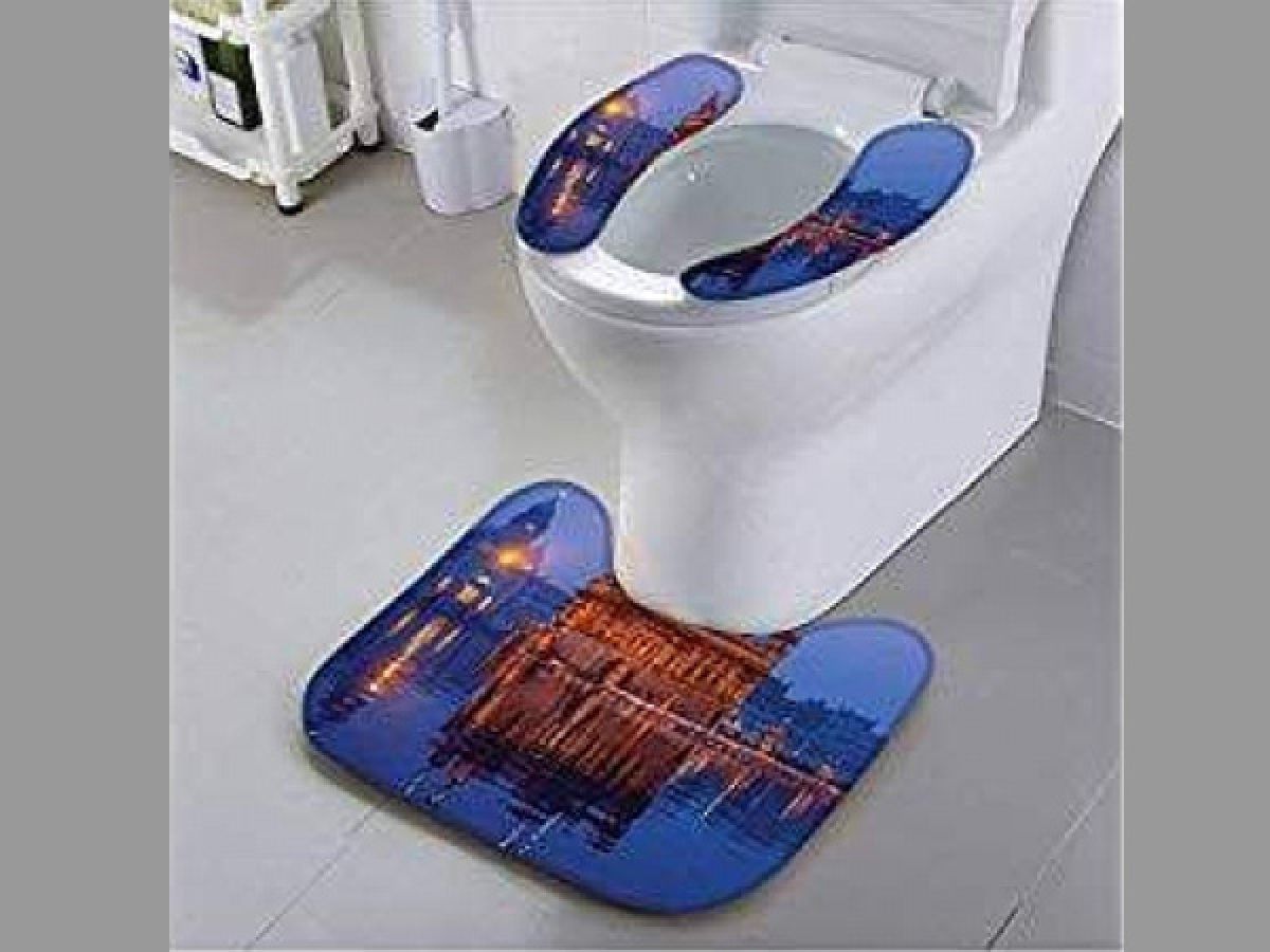 After Tricolor Amazon Now Slammed For Selling Doormats Rugs With Golden Temple Image Oneindia News