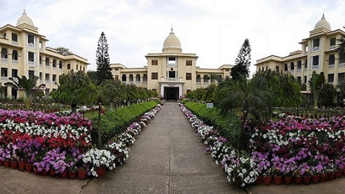 Top 10 Best Colleges in India in 2022 6 After BHU, Belur Ramkrishna Mission Vidyamandira chooses Muslim Sanskrit teacher - Oneindia News
